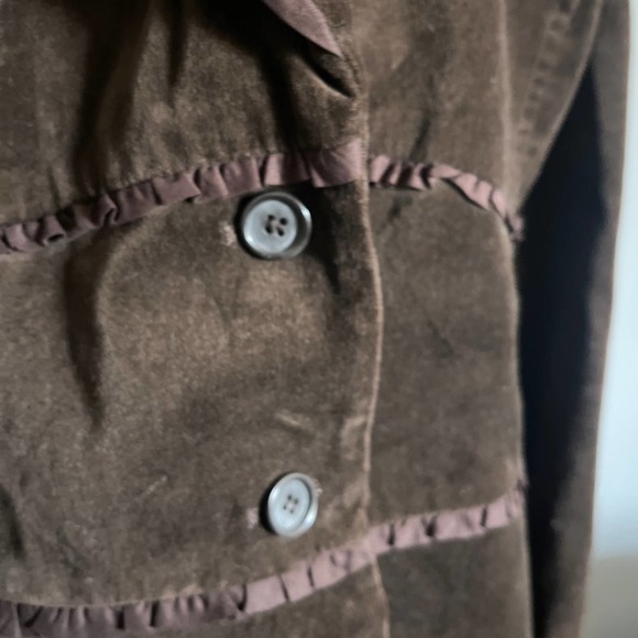 Stylish Velvet Brown Blazer with Detail- Size 18 - Picture 3 of 4